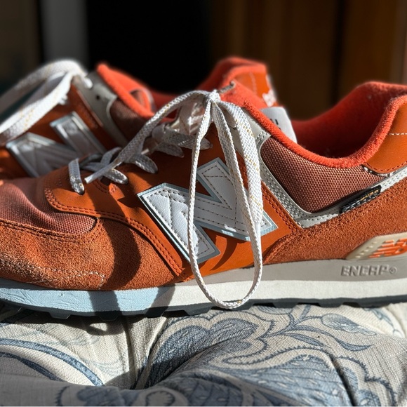 New Balance 574, Great condition! - Picture 2 of 4